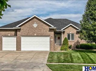 6230 S 79th St, Lincoln, NE 68516