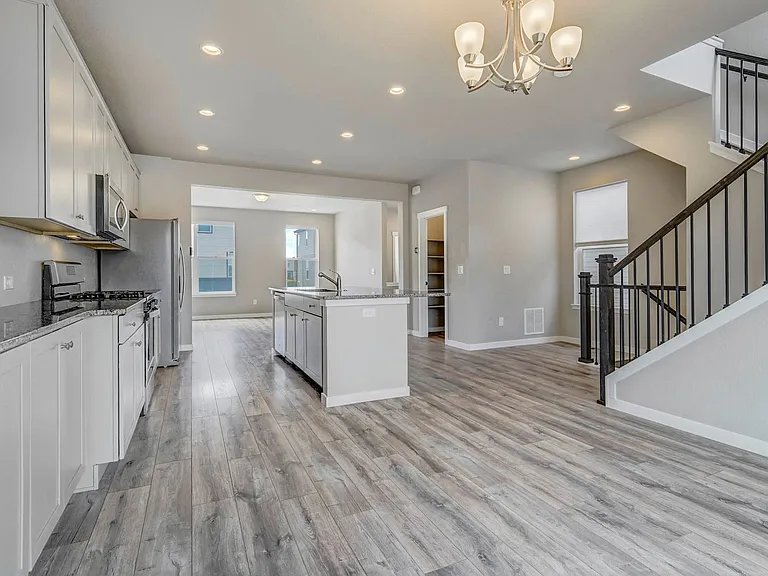 1354 Sunshine Valley Way — Photo 36