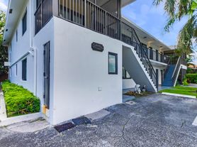 520 NE 45th St, Boca Raton, FL