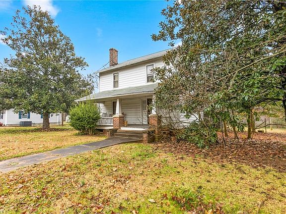3rd image of 313 Alamance St