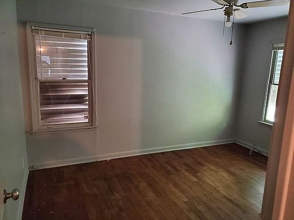 5th image of 1402 Ormond Dr