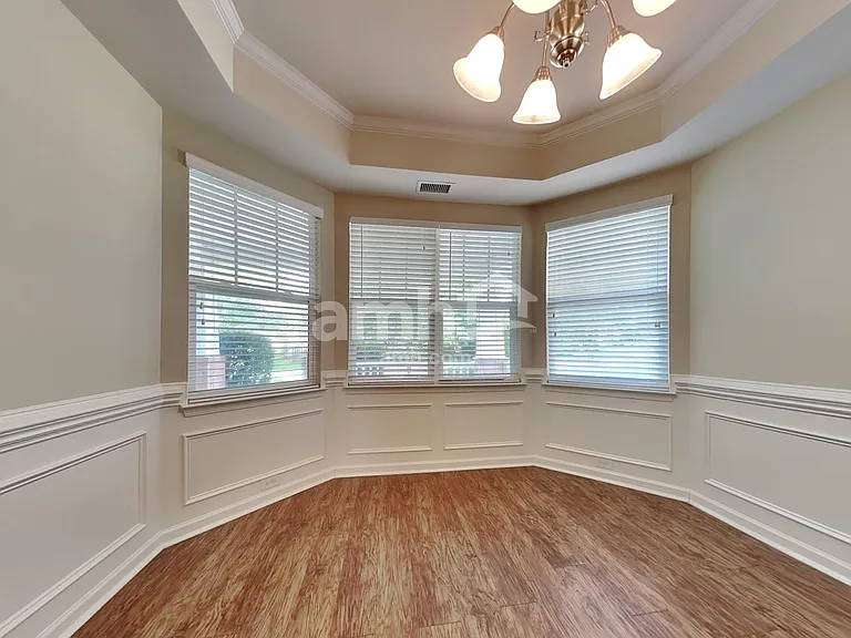 13527 Provincial Ct — Photo 6
