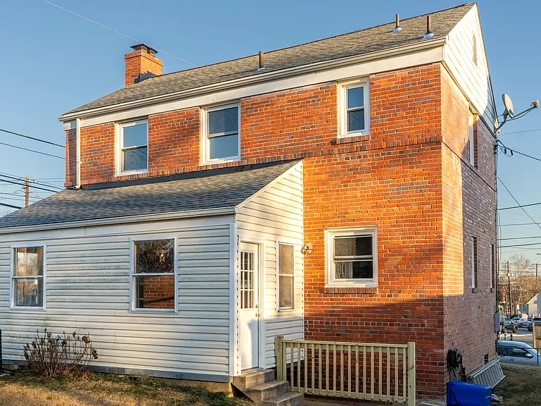10026 Lorain Ave — Photo 46
