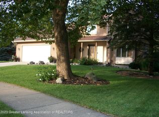 1420 Wolf Run Dr, Lansing, MI 48917