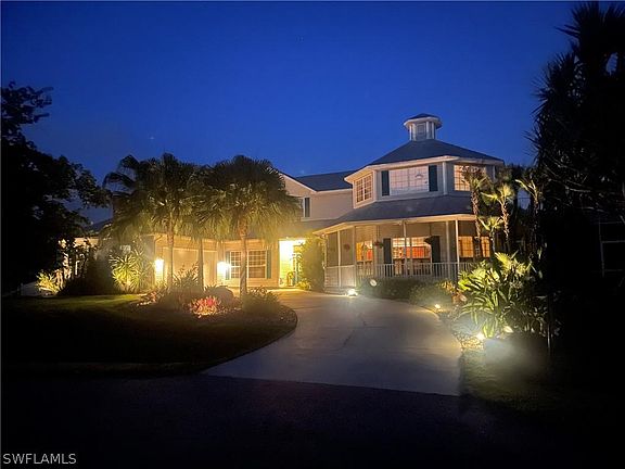 3rd image of 16900 Carolyn Ln