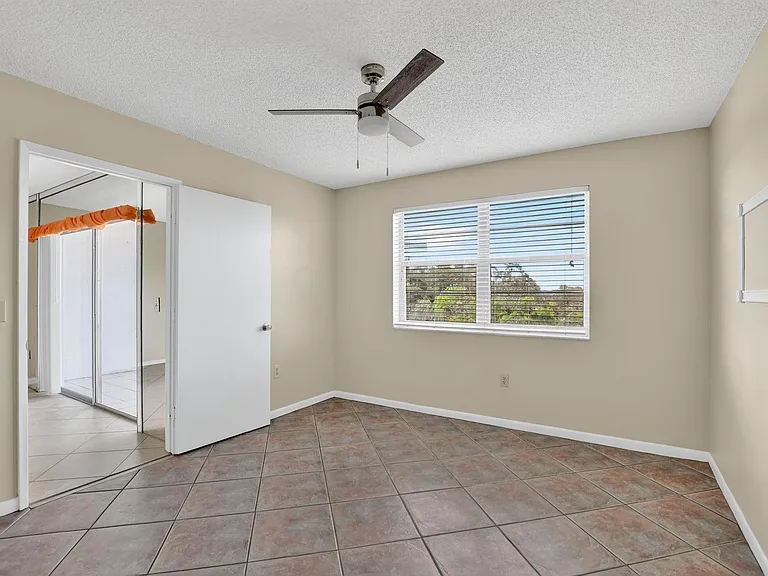 2236 N Cypress Bend Dr #508 — Photo 16