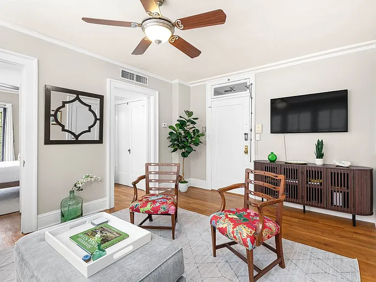 805 Whitaker St #7 — Photo 10