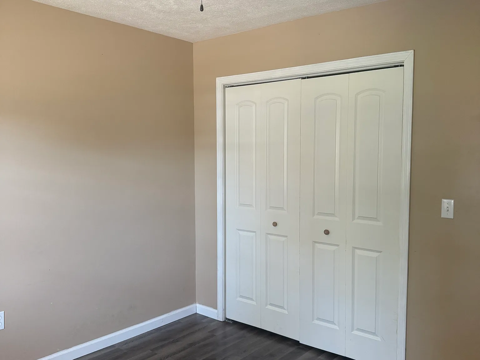 2 bed, $1,000 — Photo 4