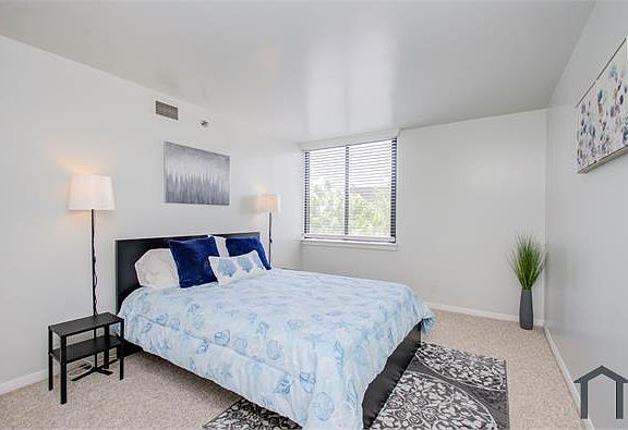3rd image of 3525 Sage Rd APT 504