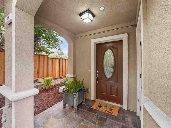 4th image of 526 Guiti Garden Ct