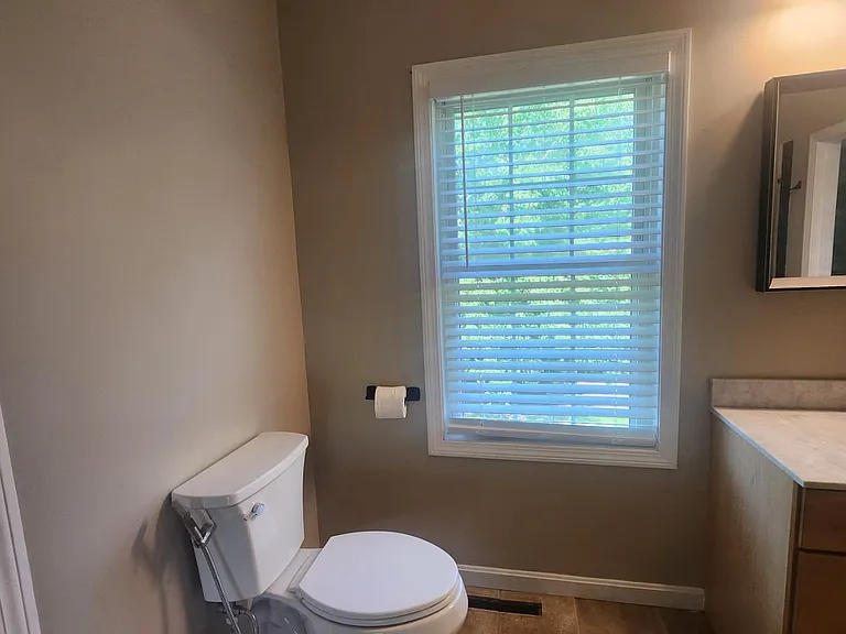 49 Highland Ln — Photo 16