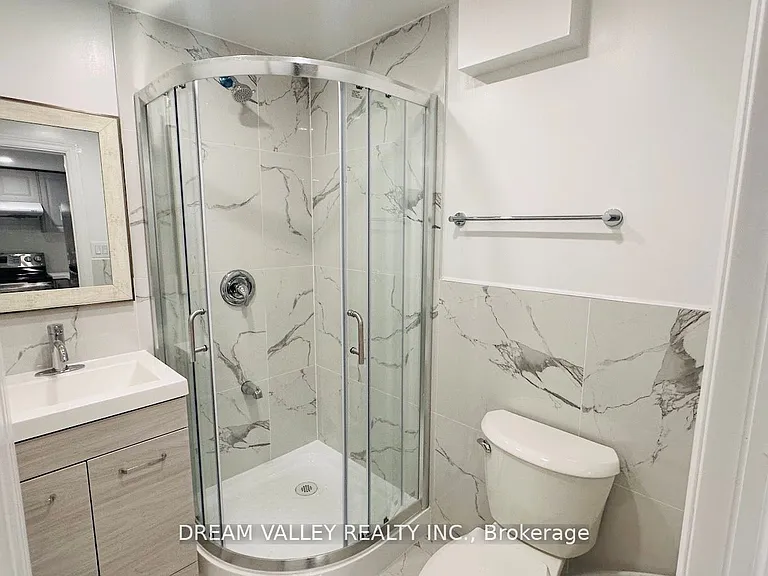 39 Graylee Ave #2 — Photo 6