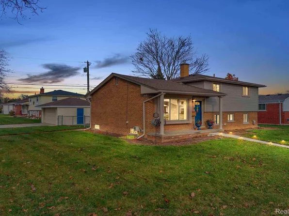 38496 Richland St, Livonia, MI 48150