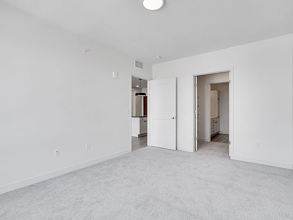5th image of 3903 Cedar Grove Pkwy #3994647