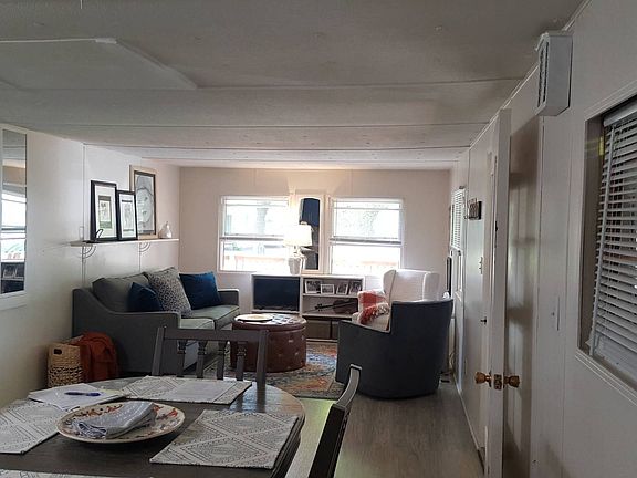 2nd image of 1009 17th St