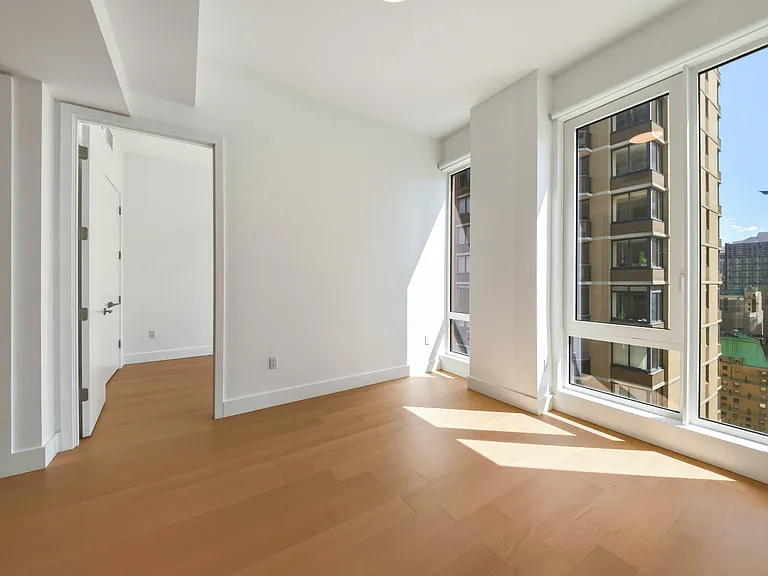 250 W 49th St #2304 — Photo 8