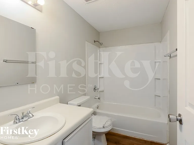 6847 Cross Key Dr — Photo 11
