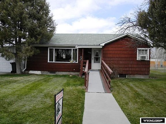 2nd image of 608 E Spencer St
