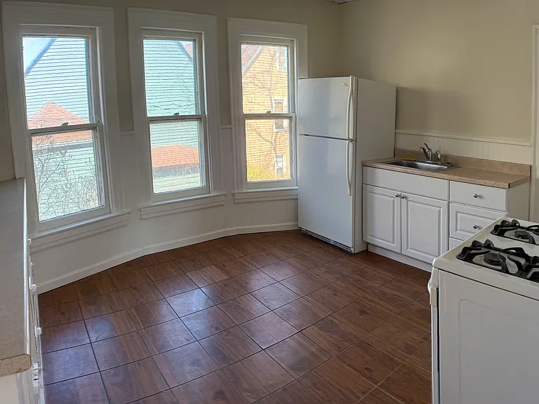 333 Ashland Ave #U — Photo 11