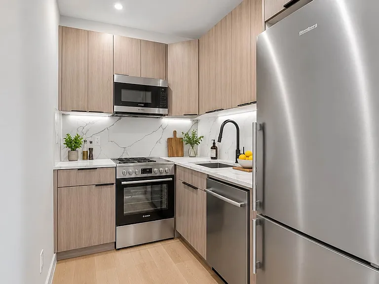 184 Bleecker St #5 — Photo 4