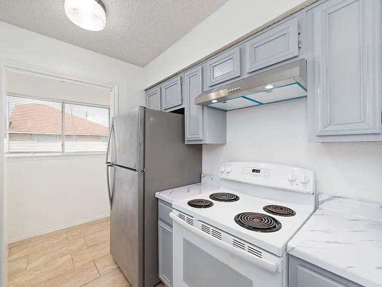 1308 Brenda Ln #C — Photo 2