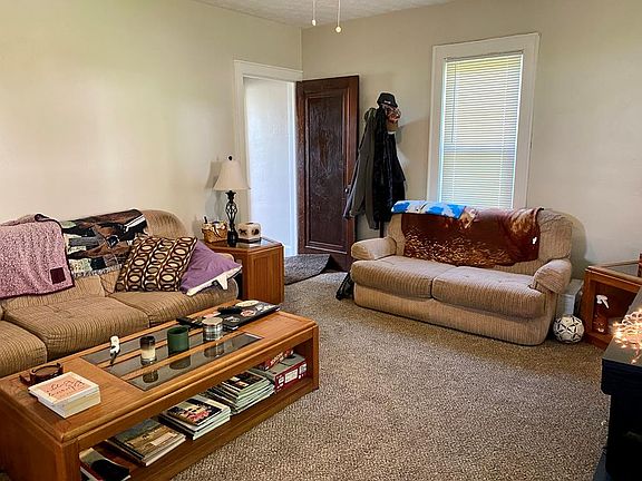 2nd image of 216 S Adams St