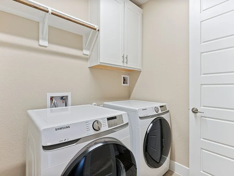 328 Berkeley Pl — Photo 15