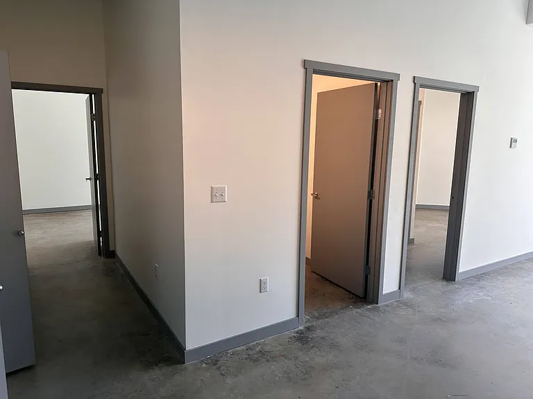 Serenity Apartments — Photo 109