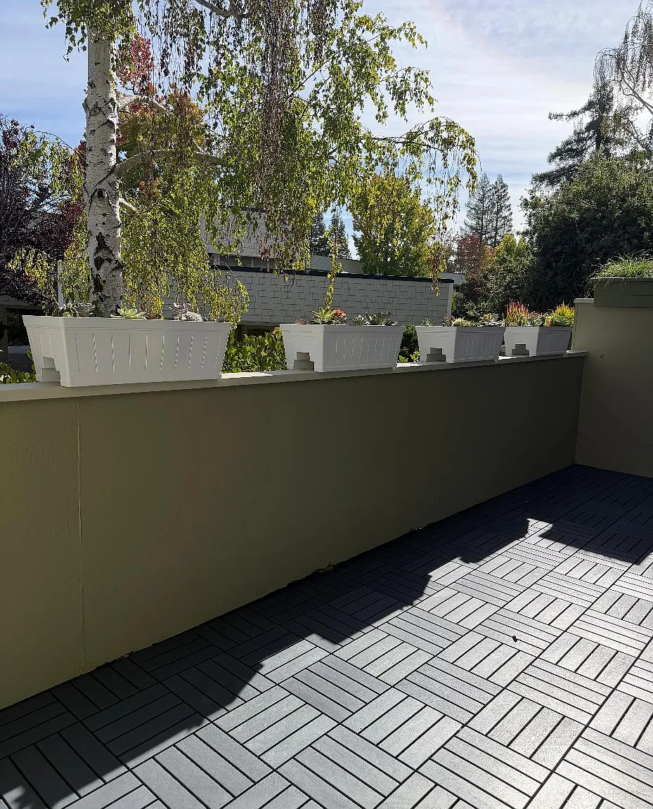 2303 Sharon Rd — Photo 1
