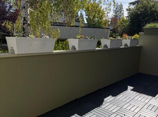 2303 Sharon Rd, Menlo Park, CA 94025