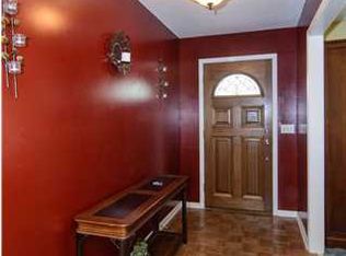 357 Shadeswood Dr, Birmingham, AL 35226
