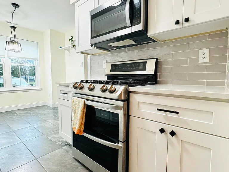 22 Wyckwood Ct — Photo 6