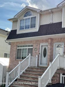 131 Darnell Ln, Staten Island, NY, 10309