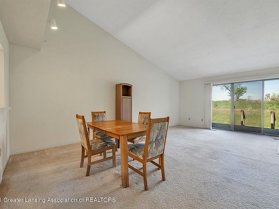 4th image of 1210 Zimmer Pl