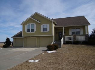 4801 22nd St, Leavenworth, KS 66048