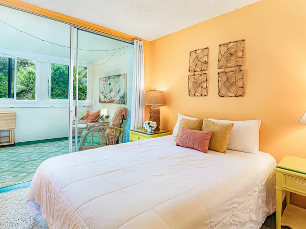 360 Kauila St APT 201, Hilo, HI 96720