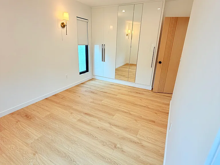 1265 Keniston Ave — Photo 11