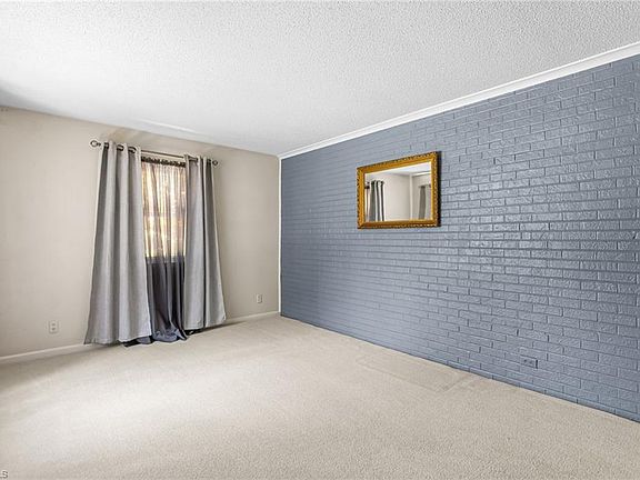 5th image of 2401 Bywood Rd