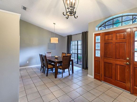 3rd image of 12950 Forestedge Cir