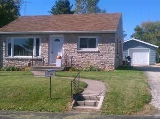 7287 Luxemburg Ln, Random Lake, WI 53075