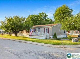 3471 Lil Wolf Dr, Orefield, PA 18069