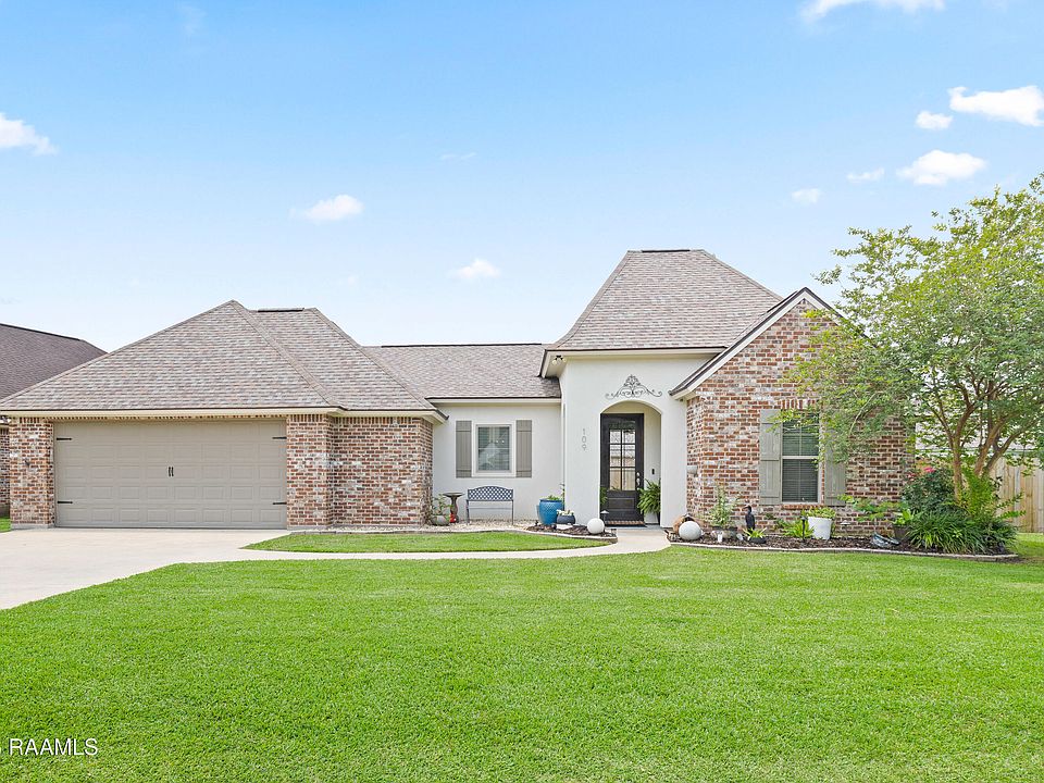 1st image of 109 Braxton Dr
