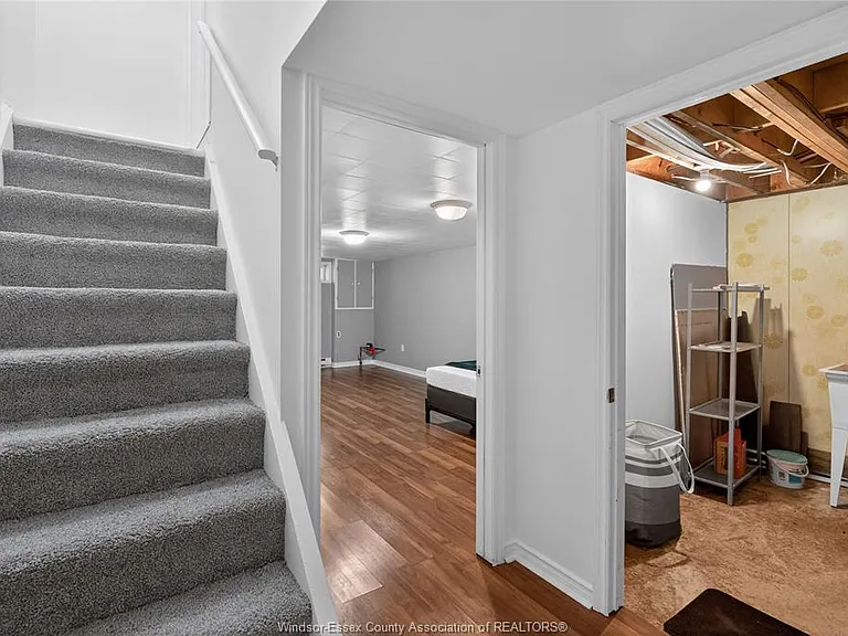 6298 Thornberry Cres — Photo 22