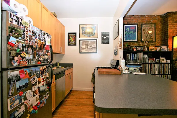 Rented by R New York | media 18
