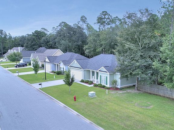 5th image of 93 Senah Dr