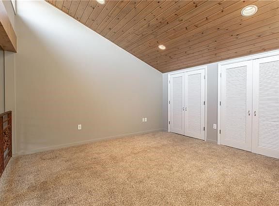 5th image of 4712 Holly St