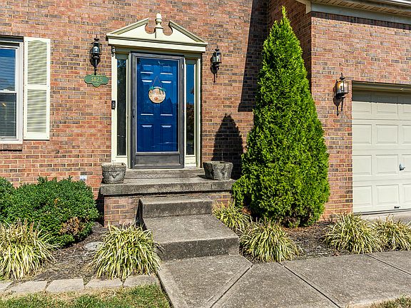 3rd image of 3825 Barnard Dr