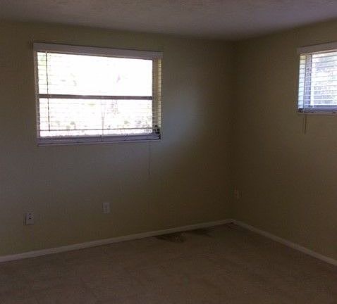 3rd image of 2721 Margie Pl