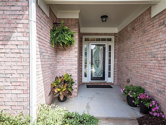 2nd image of 2075 Hickory Station Cir