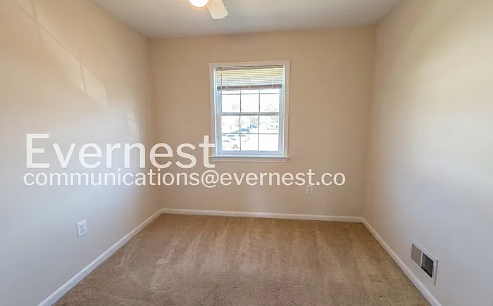 2325 McClellan Ct — Photo 24